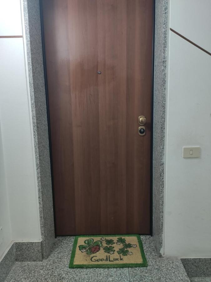 Casa Vacanze 피우미치노 외부 사진